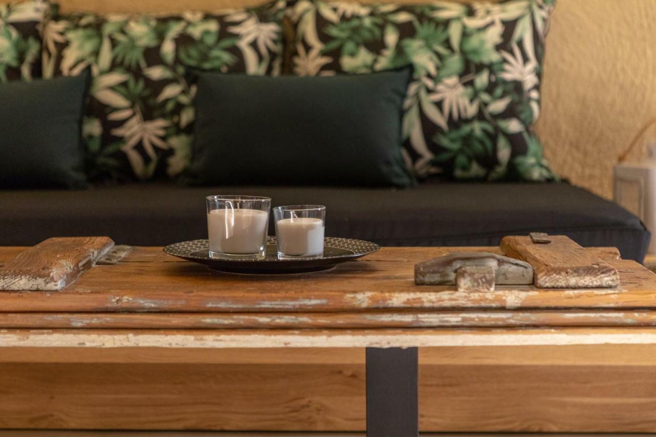 Nalas Suites Emporio  외부 사진